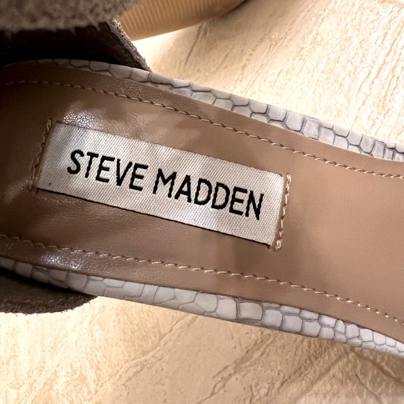 Steve Madden Heels - Picture 7 of 9